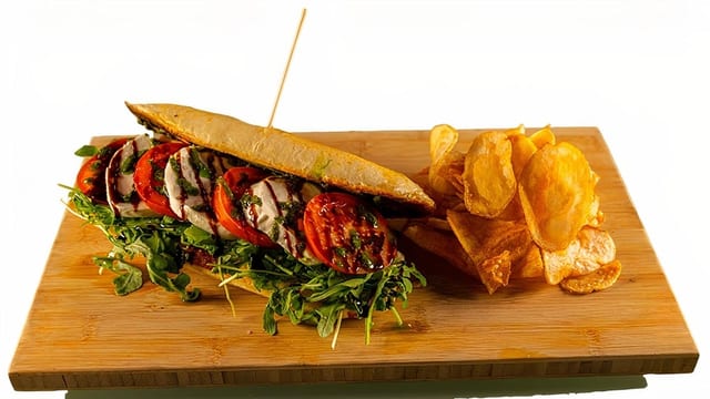 Sándwich De Caprese / Caprese Sandwich.