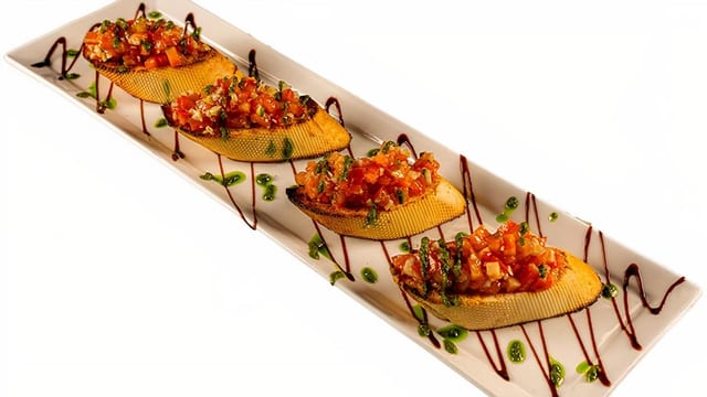 Bruschetta Clásica / Classic Bruschetta.